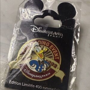 Disney Limited Edition Donald Duck Pin